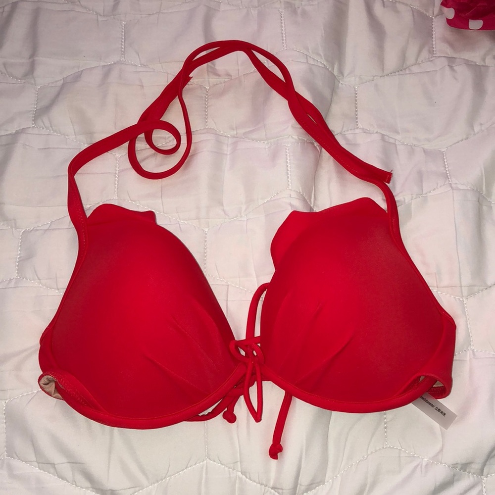 NWOT Victoria’s Secret Push Up Bikini Top